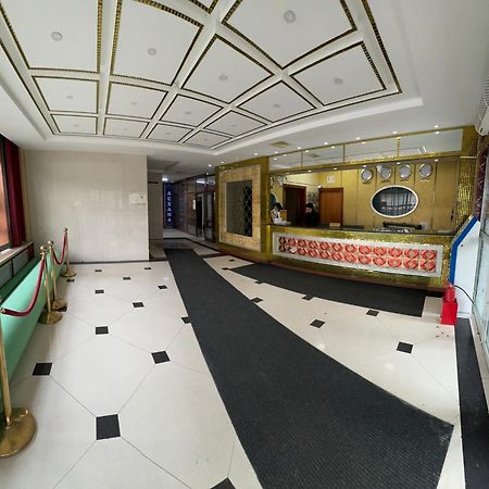 Zolotoi Drakon Hotel Almaty Bagian luar foto