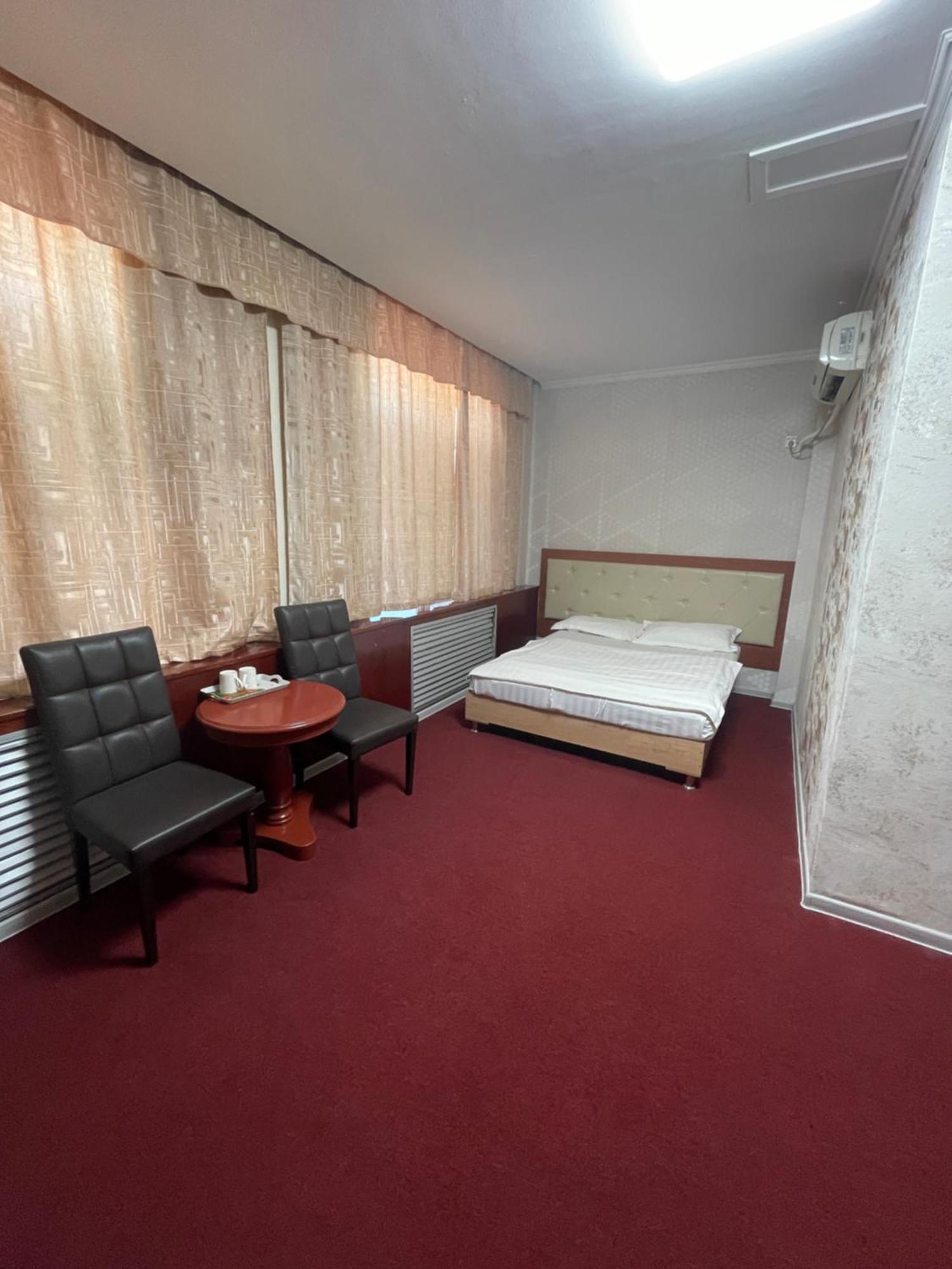 Zolotoi Drakon Hotel Almaty Bagian luar foto