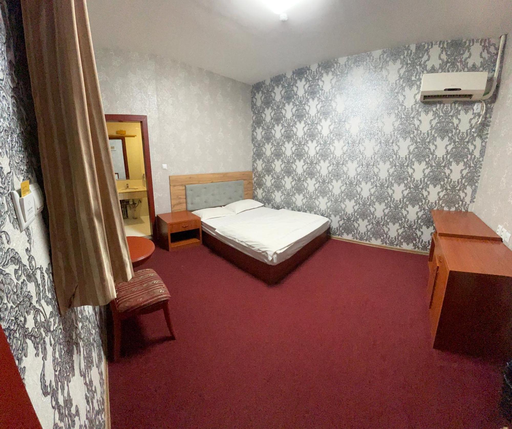 Zolotoi Drakon Hotel Almaty Bagian luar foto