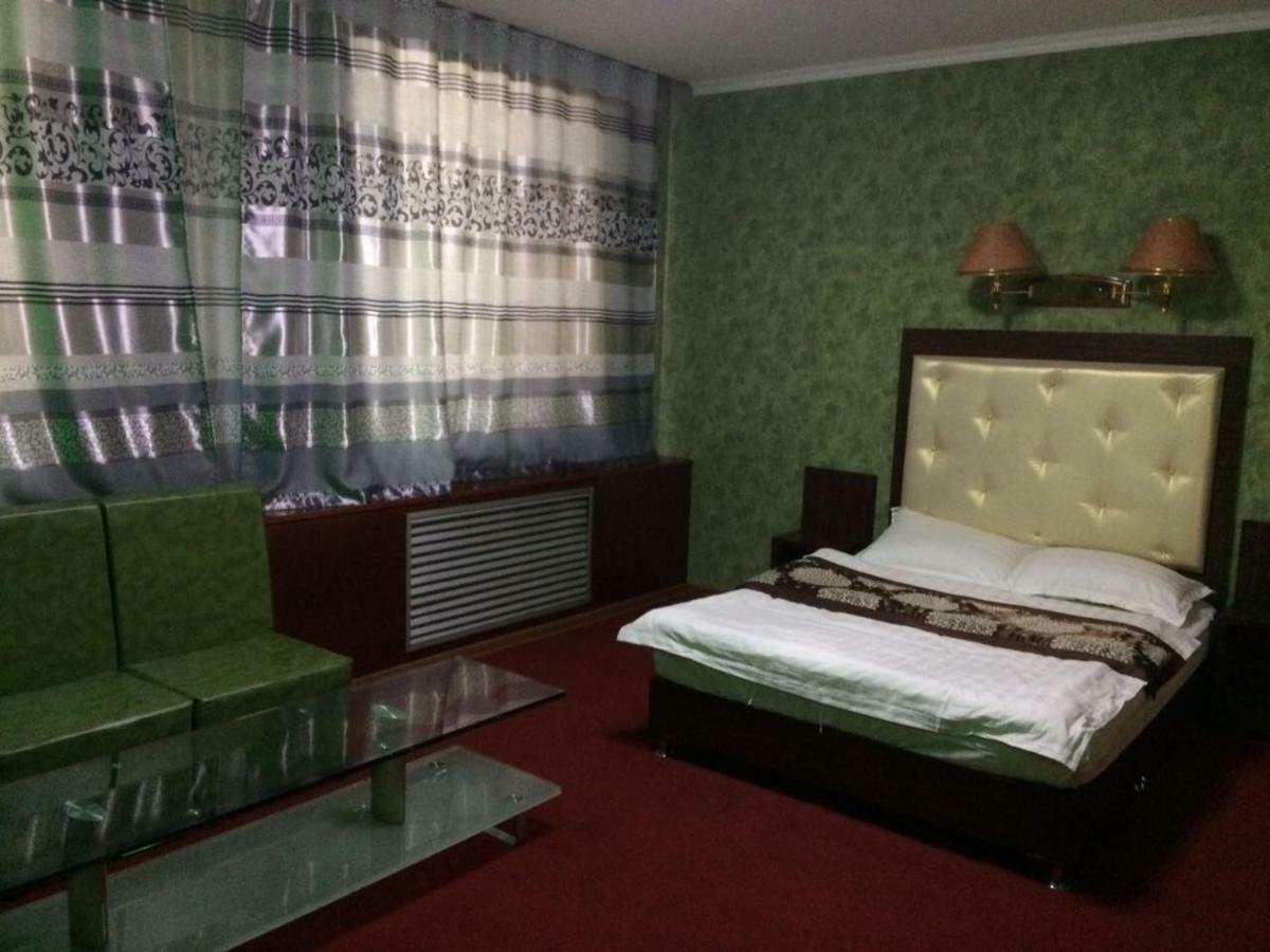 Zolotoi Drakon Hotel Almaty Bagian luar foto